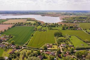 3 Bed in Hickling oc-1760