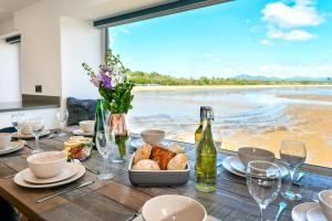 3 Bed in Llanbedrog oc-1thebo