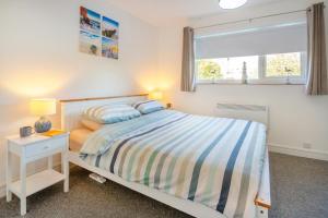 2 Bed in Abersoch oc-23caed
