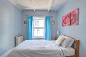 4 Bed in New Quay oc-was409