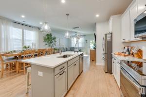 Private Outdoor Oasis Family Retreat in Bluffton!