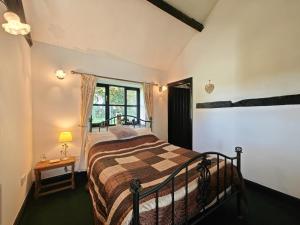 1 Bed in Yaxham oc-w33631