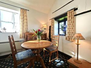 1 Bed in Yaxham oc-w33631