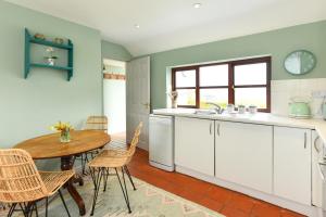 2 Bed in Pwllheli oc-trefae