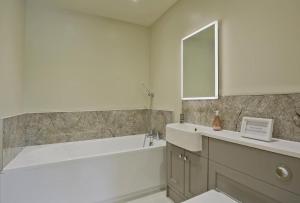 10 Bed in Barsham oc-rrest