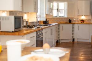 3 Bed in Wells-next-the-Sea oc-1963