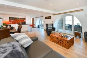 3 Bed in Llanbedrog oc-tidesr