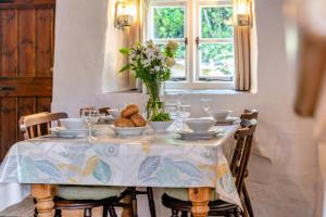 2 Bed in Marhamchurch oc-c32382