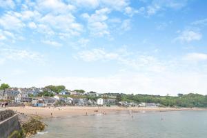2 Bed in Saundersfoot oc-pw9255