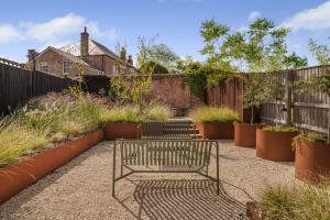3 Bed in Winfrith Newburgh oc-w33007