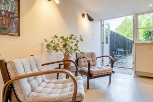 3 Bed in Winfrith Newburgh oc-w33007