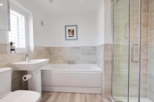 4 Bed in Whitby oc-w1027