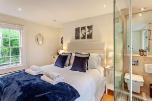 4 Bed in Widcombe oc-bhr13