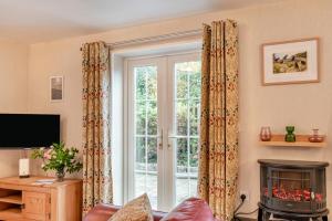 2 Bed in Broad Haven oc-h33632