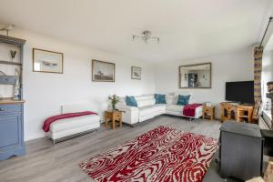 4 Bed in Raw oc-c30341