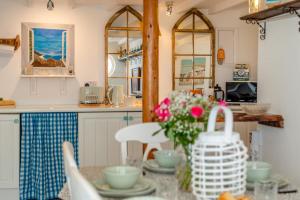 4 Bed in Tintagel oc-trev