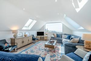 4 Bed in Porthleven oc-ch30536