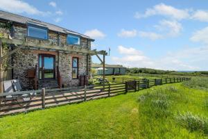 3 Bed in Stibb oc-s30912