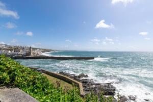 2 Bed in Porthleven oc-stmich