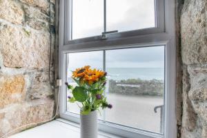 2 Bed in Porthleven oc-stmich