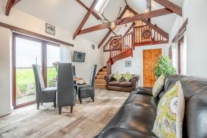 2 Bed in Padstow oc-p00249