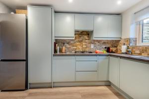 4 Bed in Saundersfoot oc-pw9275