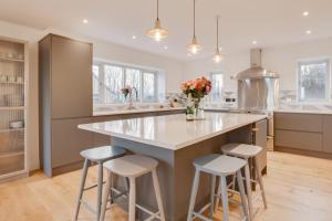 4 Bed in Rock oc-nb1952