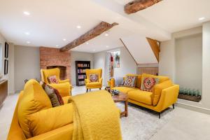 3 Bed in Westmancote oc-t30722