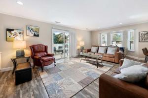 Spacious Home 3BR Close to Beach Centrally Located