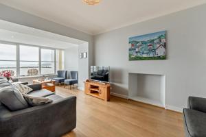 4 Bed in Amroth oc-c29316