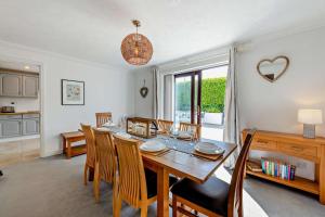 4 Bed in Padstow oc-s29537