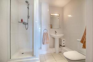 2 Bed in West Bay oc-m29216