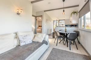 2 Bed in Llangain oc-b30186