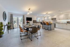 4 Bed in Capel Bangor oc-m30145