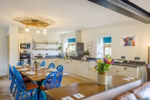 4 Bed in Stoke-on-Trent oc-c32195