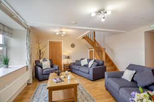 3 Bed in Llanfwrog oc-f31053