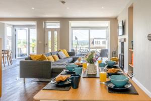 4 Bed in Mumbles oc-t32236