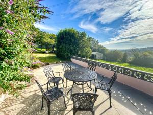 6 Bed in Mynyddygarreg oc-c32367