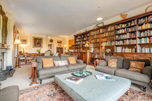 5 Bed in Battle oc-c31779