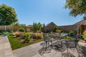 4 Bed in St. Peters oc-h32665