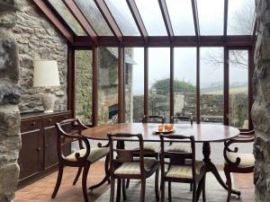 4 Bed in Little Haven oc-t30874