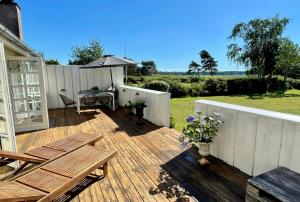 Holiday Home With Sea View By Avnø Fjord