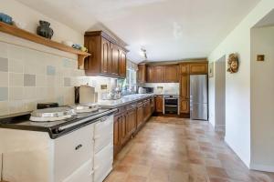 4 Bed in St. Nicholas South Elmham oc-o32397