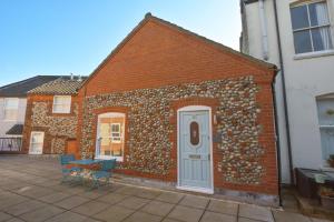 1 Bed in Cromer oc-1844