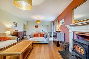 5 Bed in Dre-Fach Felindre oc-c29875