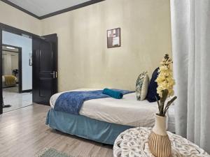 Cozy Cedar Haven Fourways Mall City Escape