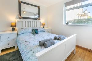 2 Bed in Mullion oc-k7968