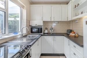 2 Bed in Mumbles oc-hh418