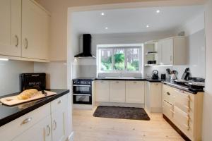 4 Bed in Cromer oc-2069