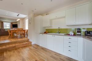 4 Bed in Gayle oc-ds950